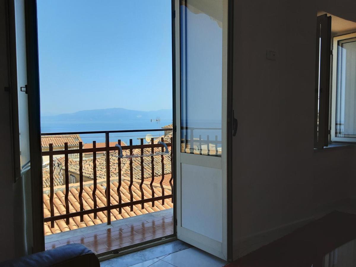 "Lo Studiolo" Apartment Pizzo  Exterior foto