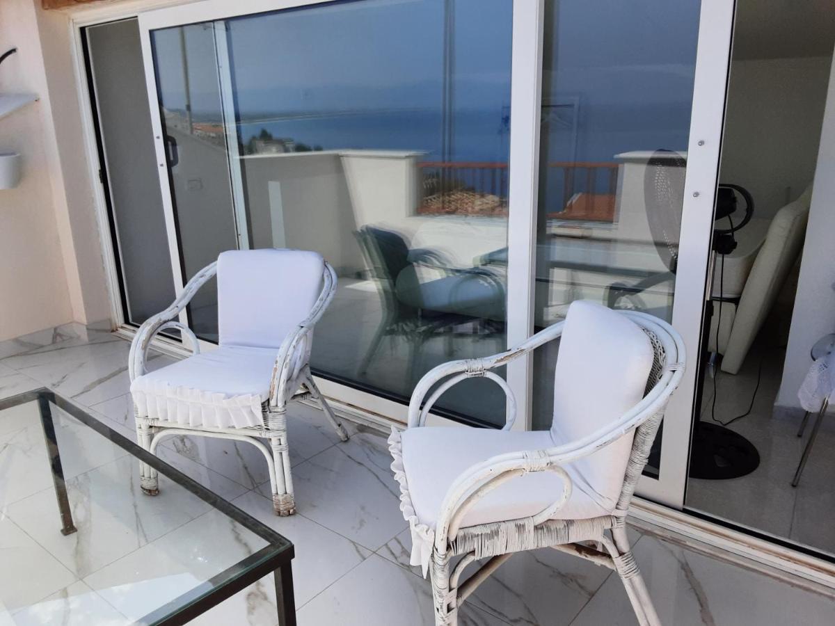 "Lo Studiolo" Apartment Pizzo  Exterior foto