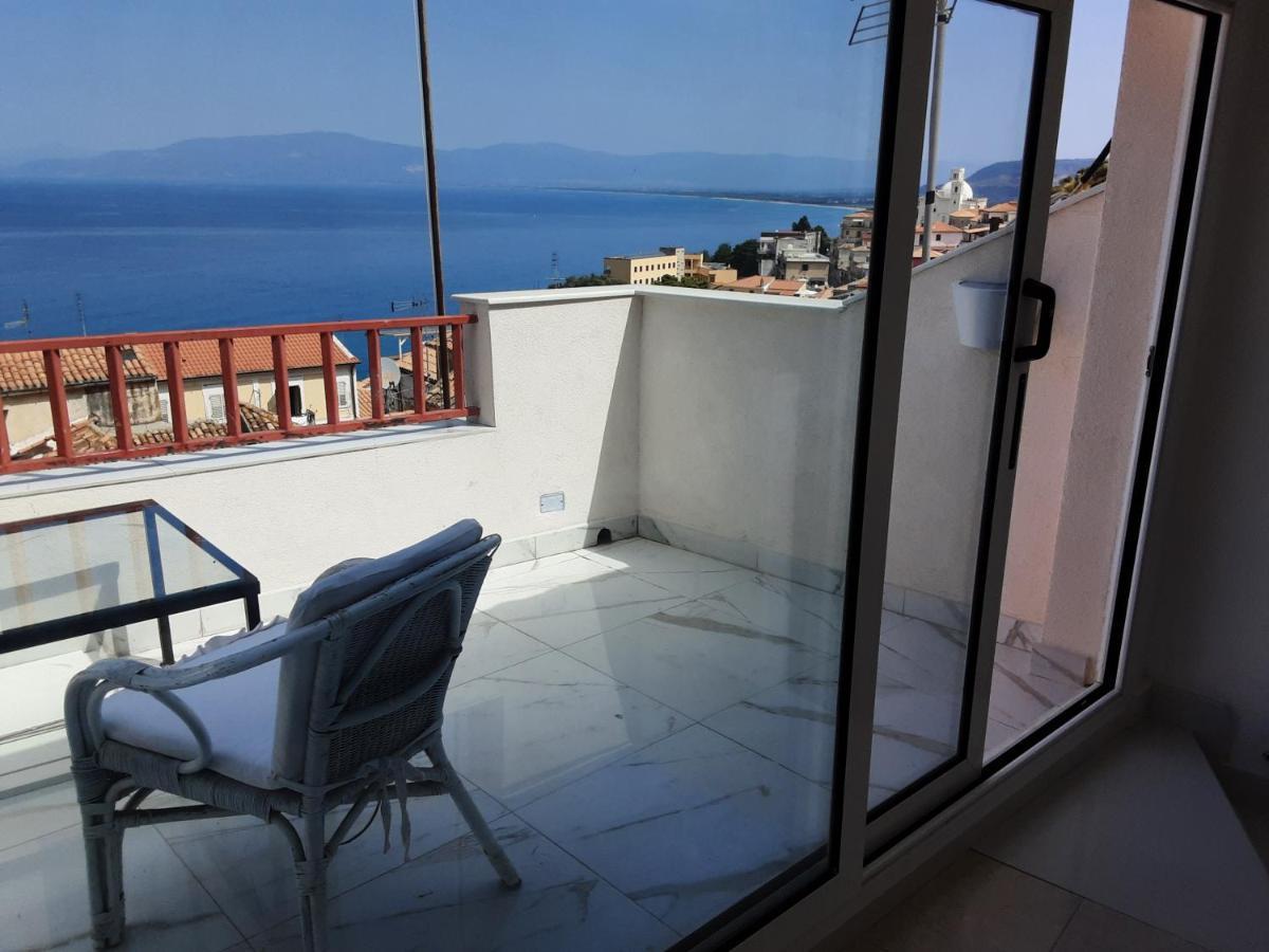 "Lo Studiolo" Apartment Pizzo  Exterior foto